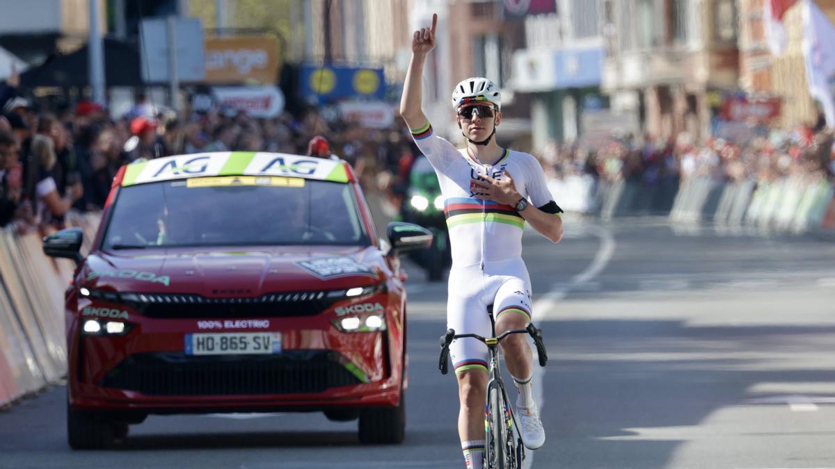 Pogacar vence su cuarta Lieja, la tercera consecutiva.