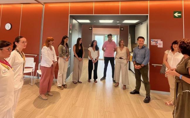 La diputada de Acción Social y el alcalde de basauri han estado en la inauguración oficial del centro etxeTIC de Basauri / Ayuntamiento de Basauri La diputada de Acción Social y el alcalde de basauri han estado en la inauguración oficial del centro etxeTIC de Basauri