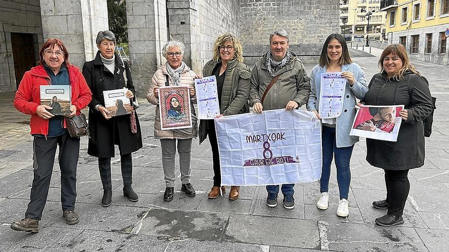 Presentación de la campaña de actividades organizadas para conmemorar el 8-M en Elgoibar. | FOTO: UDALA