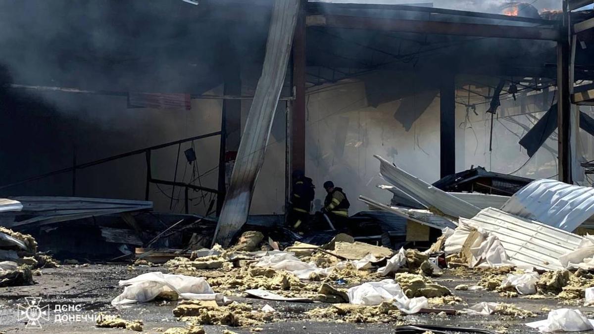 Imagen de archivo de un ataque contra un supermercado en Donetsk