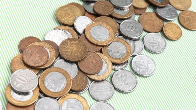 Un conjunto de monedas listas para usar