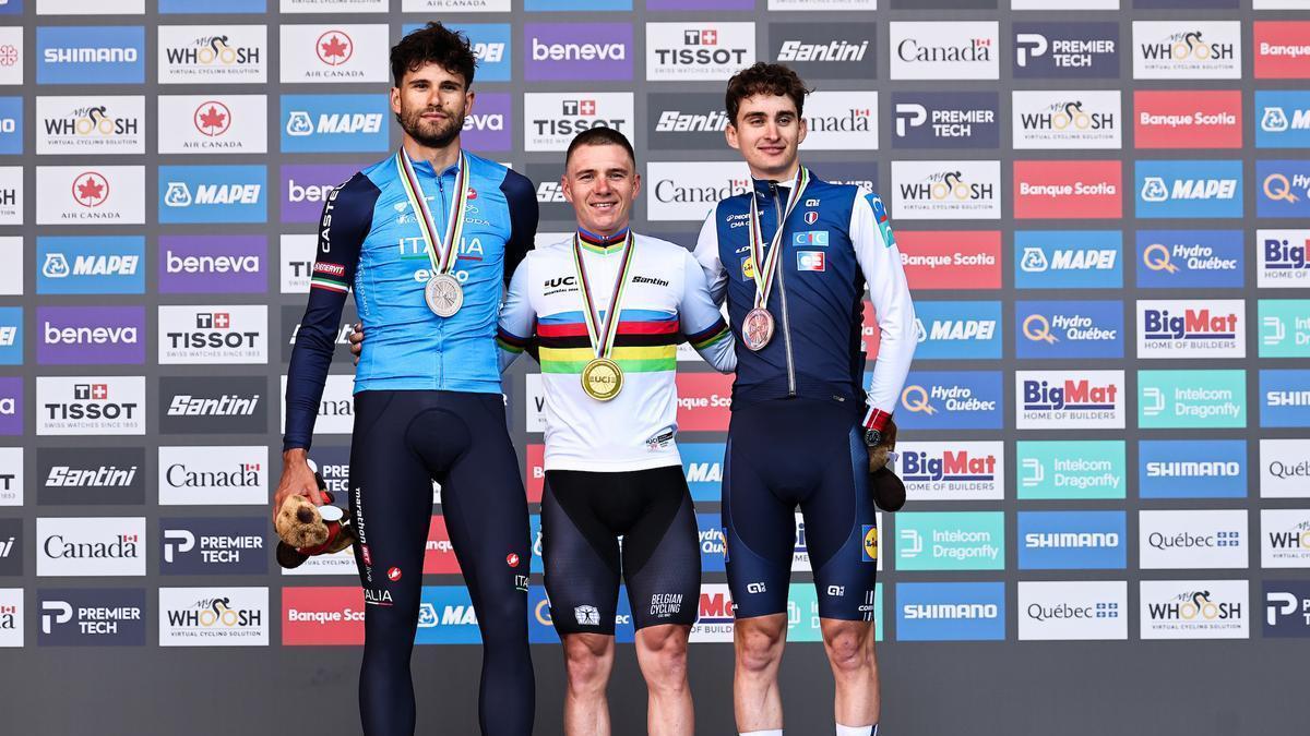 Evenepoel, oro, con Ganna, plata, y Seixas, bronce, en el podio de Montreal.