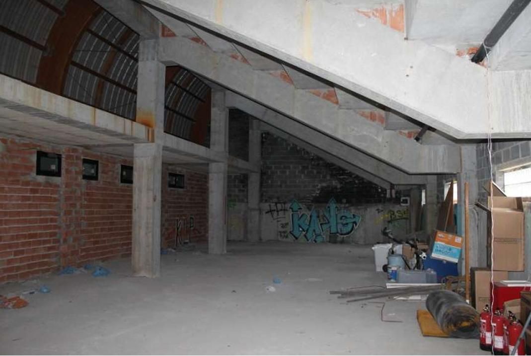 Los vestuarios se crearán en el espacio existente bajo las gradas