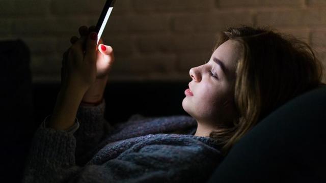 La iniciativa incluirá la prohibición de acceder a redes a menores de 16 años.