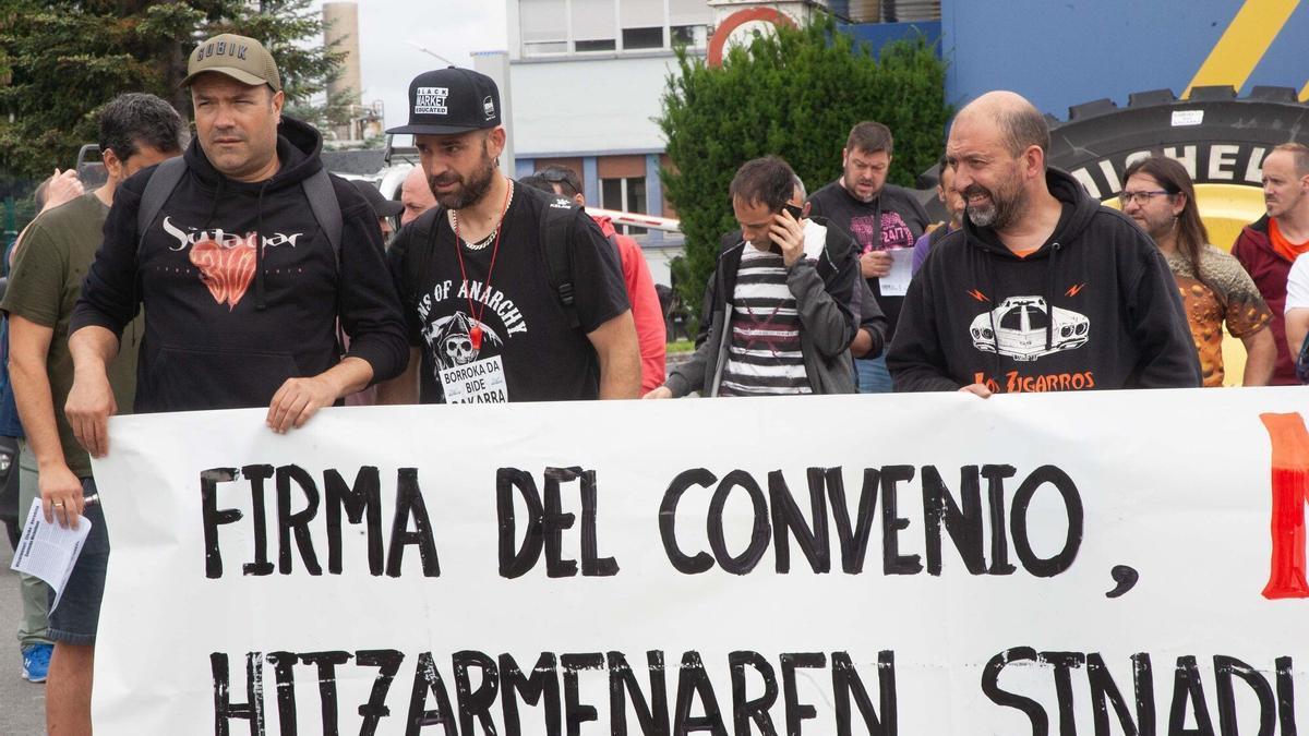En imágenes: Concentración de los trabajadores de Michelin