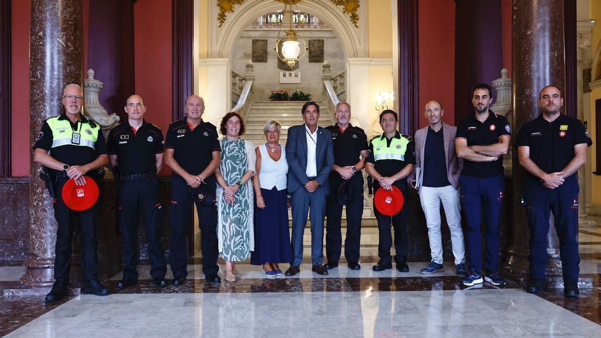 Miembros de todas las áreas de la comisión de coordinación de Seguridad, tras la reunión celebrada en el Ayuntamiento de Bilbao