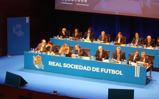 Junta de accionistas de la Real Sociedad. / IKER AZURMENDI
