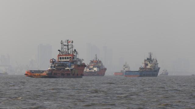 Imagen de archivo de barcos en Oriente Medio.