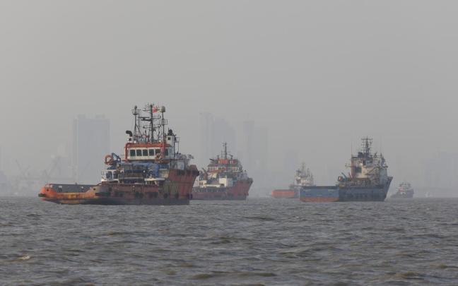 Imagen de archivo de barcos en Oriente Medio.