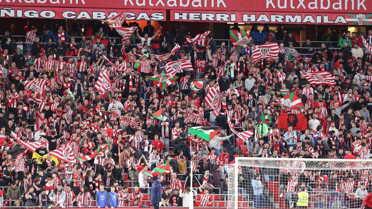La grada de animación de San Mamés, en un partido del Athletic de esta temporada
