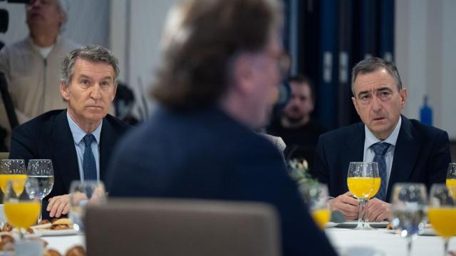 El presidente del PP, Alberto Núñez Feijóo, y el presidente del EBB del PNV, Aitor Esteban.