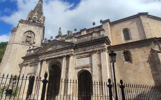 Los azpeitiarras tendrán hoy en la parroquia de San Sebastián de Soreasu un refugio para protegerse del calor.