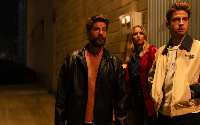 Luis Fernández, Ana Fernández y Mario Marzo, en una escena de ‘Los Protegidos: un nuevo poder’.