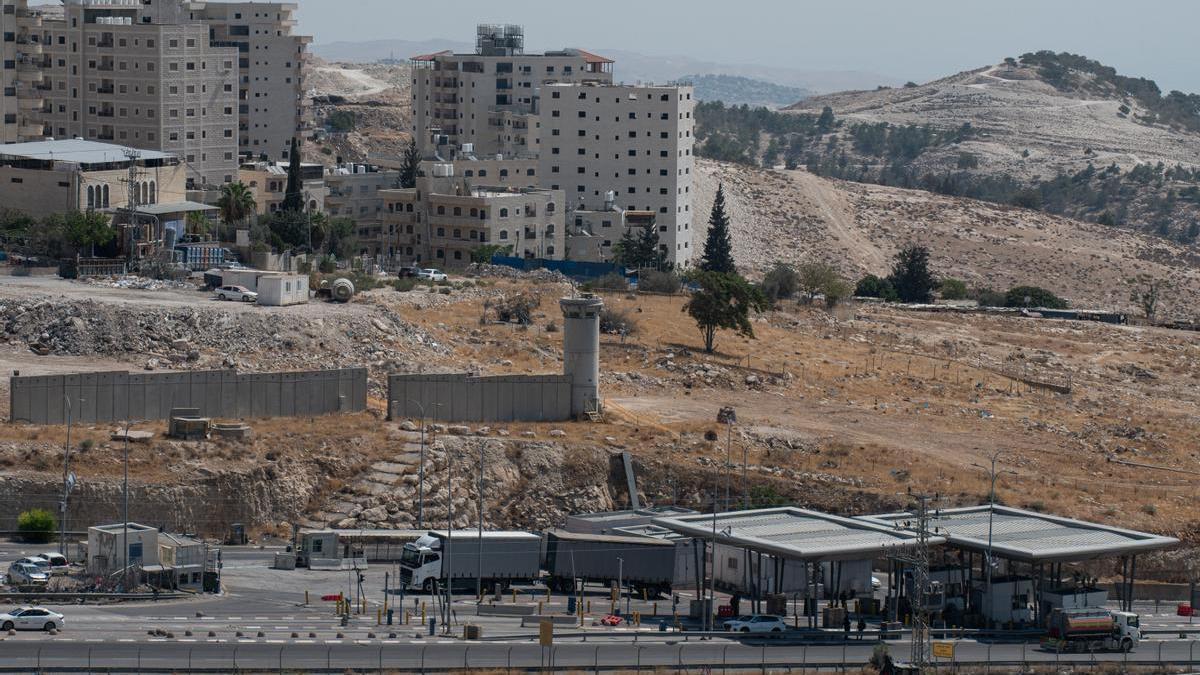 Punto de control que limita el acceso desde el sur de Cisjordania hacia Jerusalén.