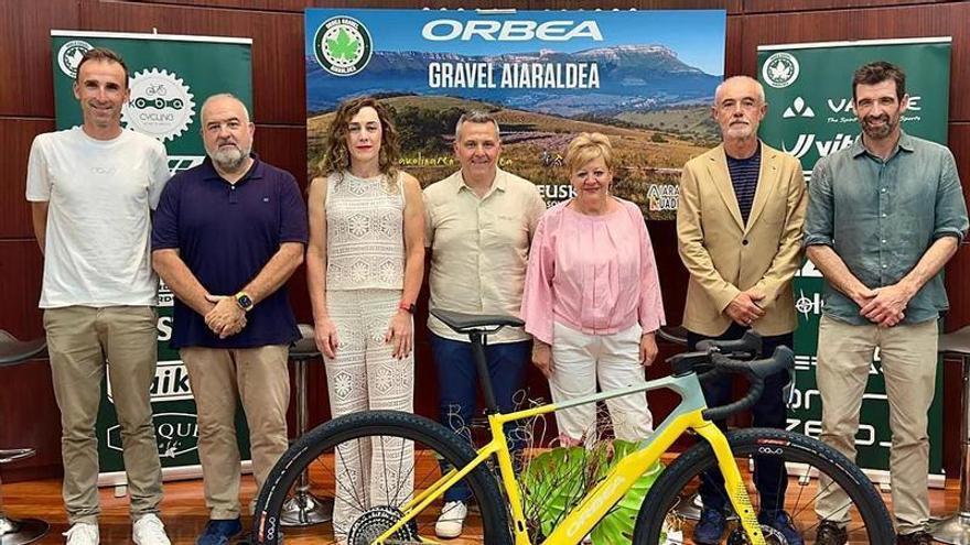 Presentación de la Orbea Gravel Aiaraldea en Amurrio