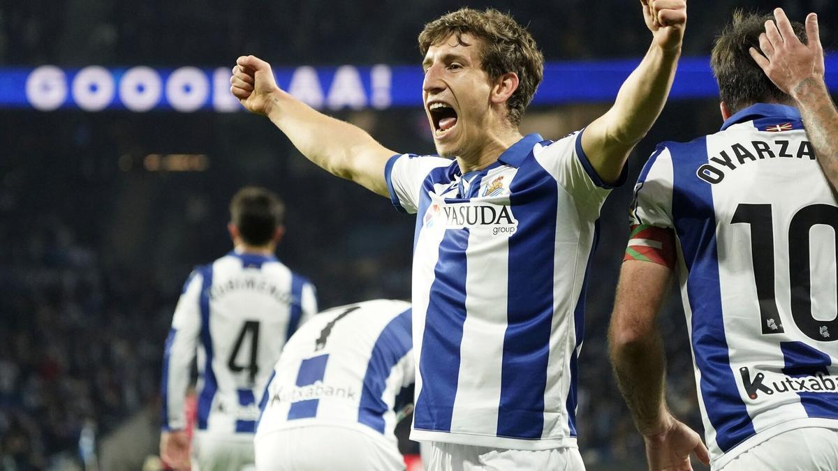 Aihen Muñoz celebrando un gol frente al Betis en Anoeta. Ruben Plaza