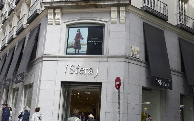 Fachada de una tienda de Sfera.