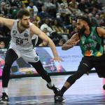 Adam Smith, en el encuentro contra el Darussafaka de la pasada Basketball Champions League.