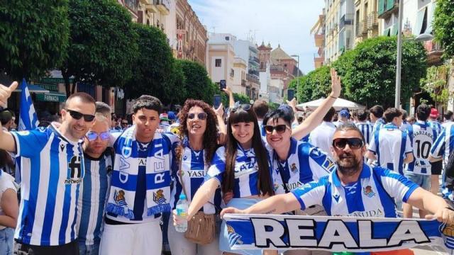 El vídeo que recoge a la perfección el viaje de los realzales a Sevilla