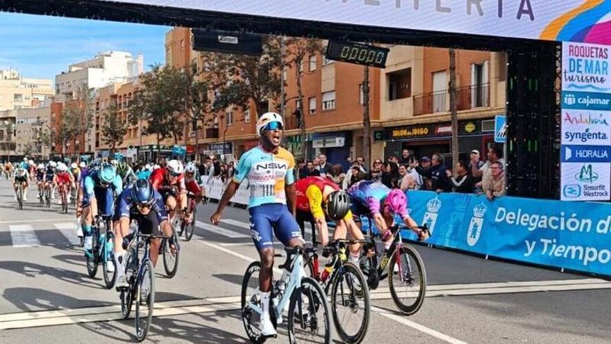 Girmay, vencedor de la Clásica de Almería.