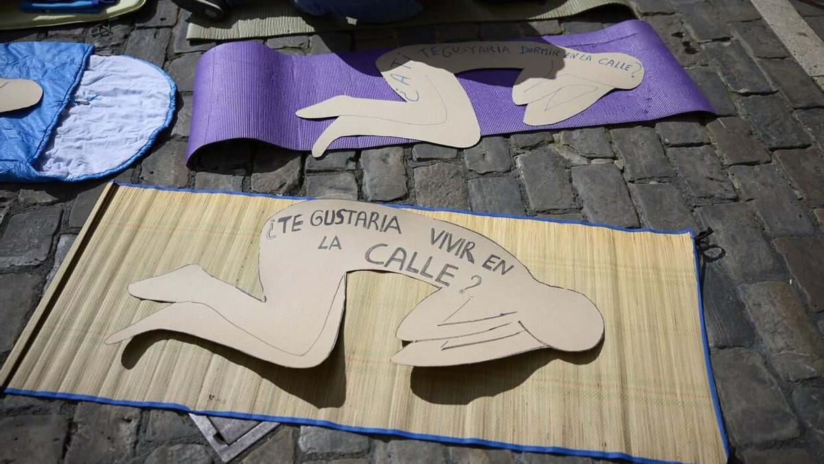 Imagen de las esterillas en el suelo.
