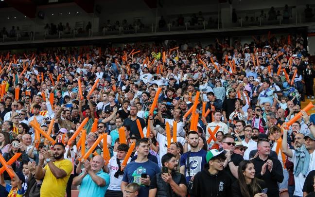 Aficionados del Valencia en Mestalla durante el partido contra el Real Madrid. Aficionados del Valencia en Mestalla durante el partido contra el Real Madrid.