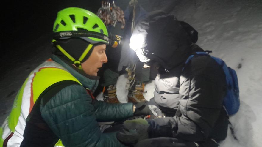 Rescate de 10 jóvenes de Murchante en el Moncayo (II)