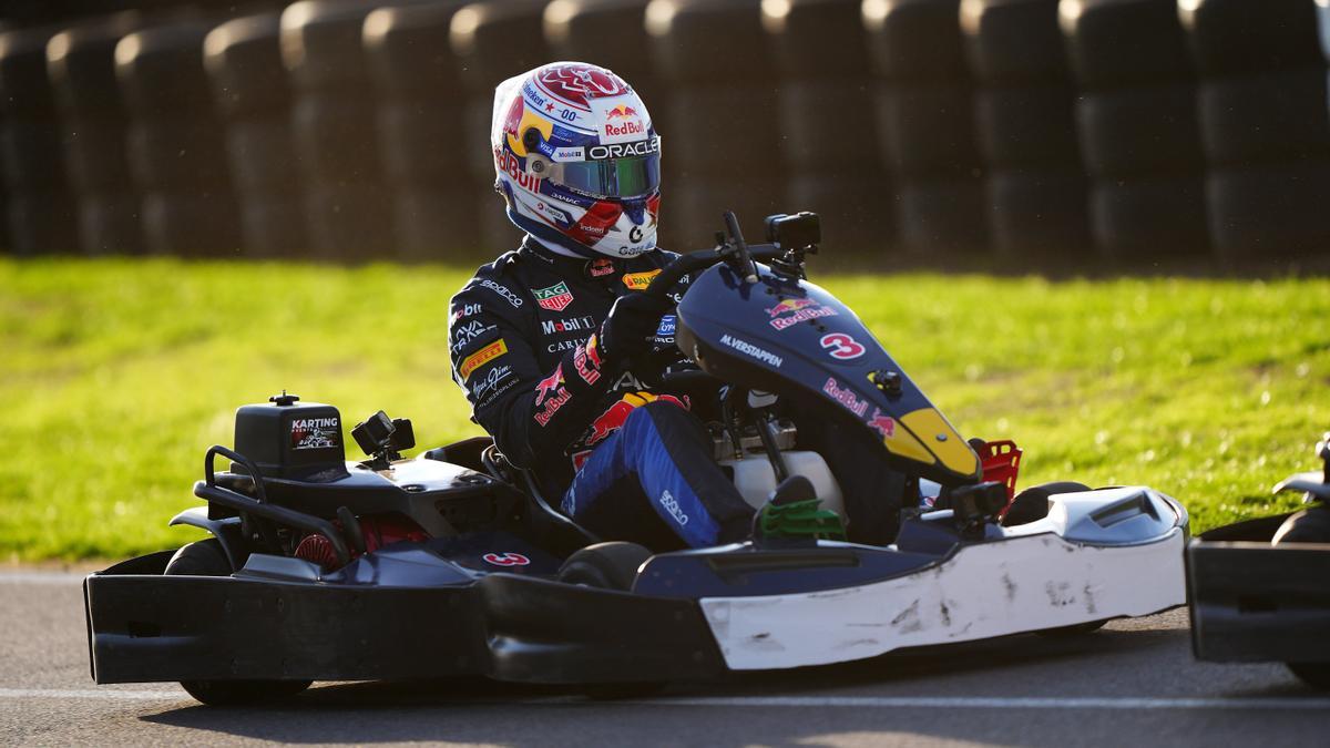 Verstappen, con un kart personalizado pero en igualdad de condiciones que el resto.
