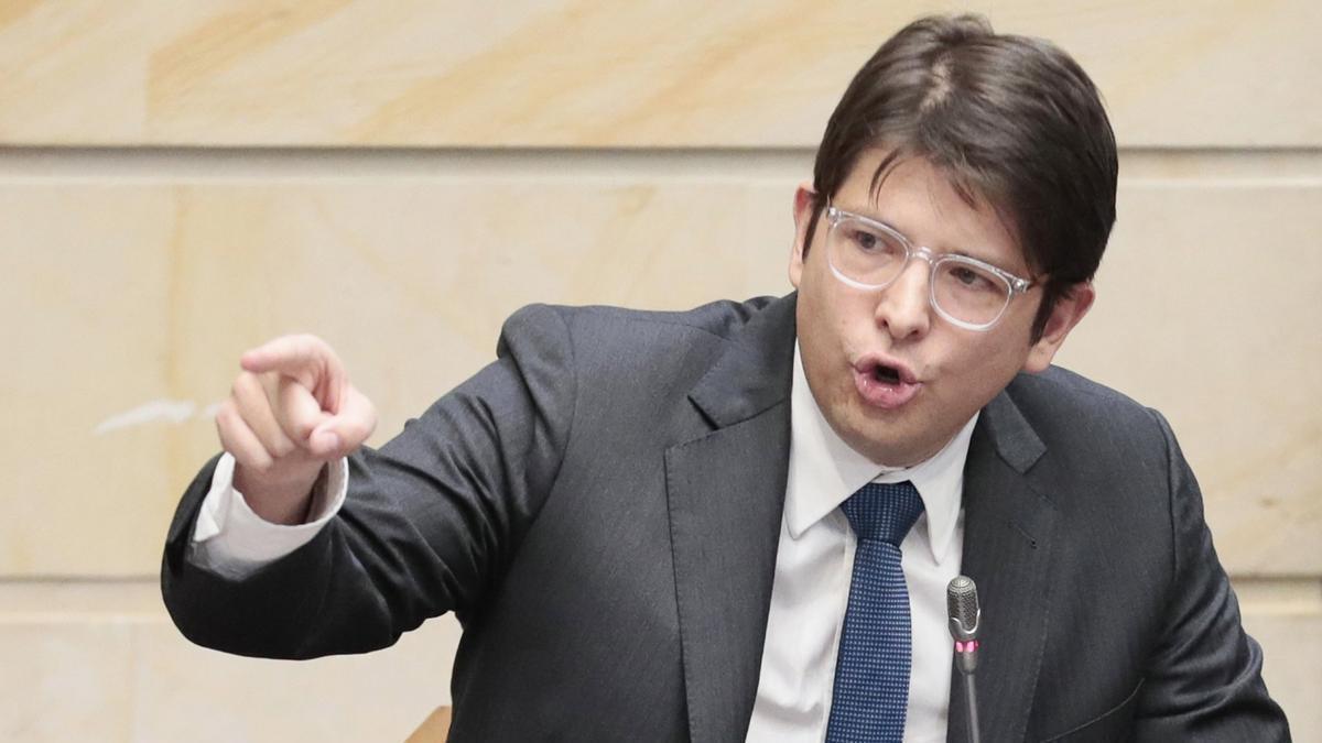 Hieren de bala al aspirante presidencial en Colombia Miguel Uribe Turbay