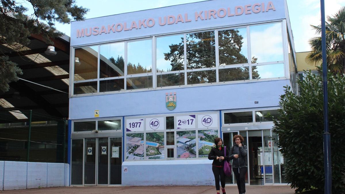 El polideportivo de Musakola secundará el paro.