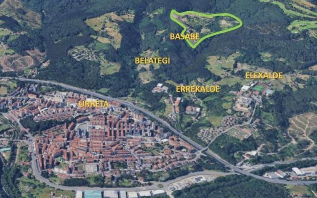 La planta se pretendía instalar en terrenos rurales situados a menos de dos kilómetros de Urreta