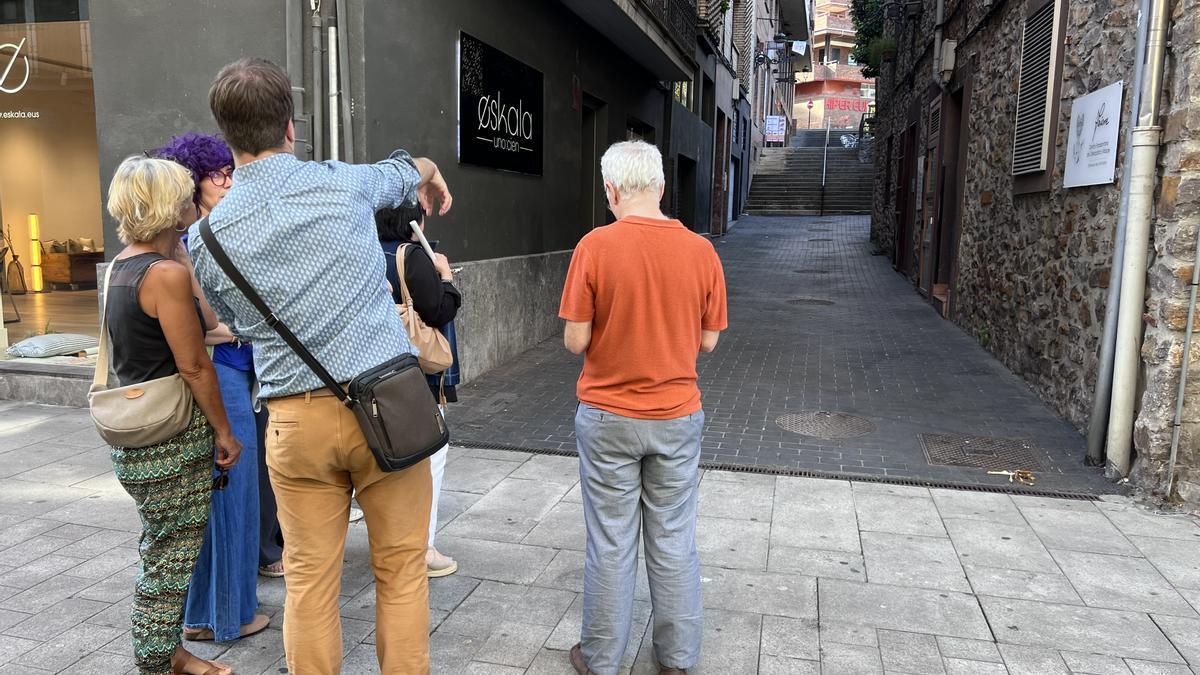Una de las caminatas realizas en Beasain en el marco del proyecto ‘Rutas y espacios seguros y accesibles con enfoque de género’.