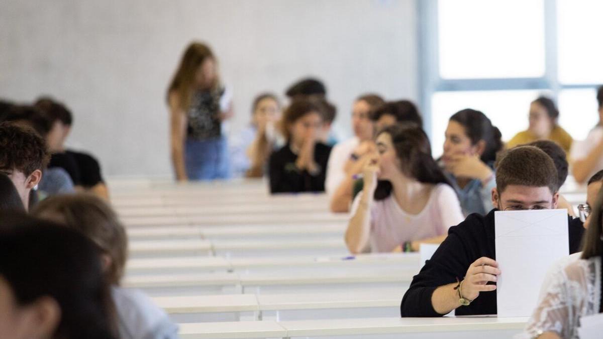 El departamento de Educación se marca como objetivo agilizar la tramitación y dar respuesta a todas las solicitudes respuesta a lo largo del primer trimestre.