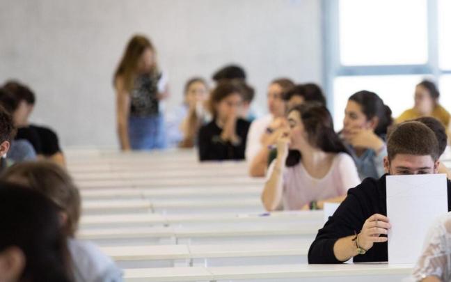 El departamento de Educación se marca como objetivo agilizar la tramitación y dar respuesta a todas las solicitudes respuesta a lo largo del primer trimestre. El departamento de Educación se marca como objetivo agilizar la tramitación y dar respuesta a todas las solicitudes respuesta a lo largo del primer trimestre.