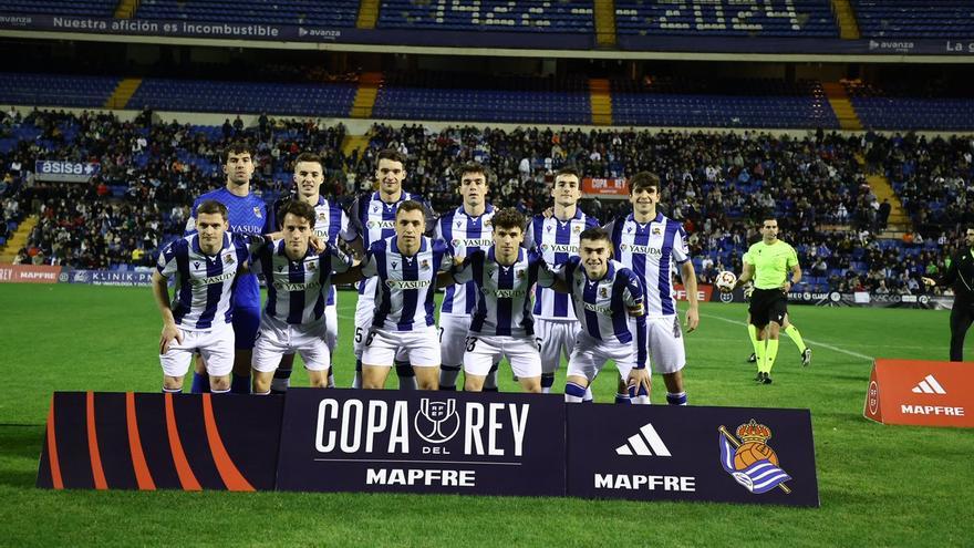 El once titular que alineó Imanol en el partido de Copa contra el Jove, en el que están los debutantes Beitia y Balda. / R.S.