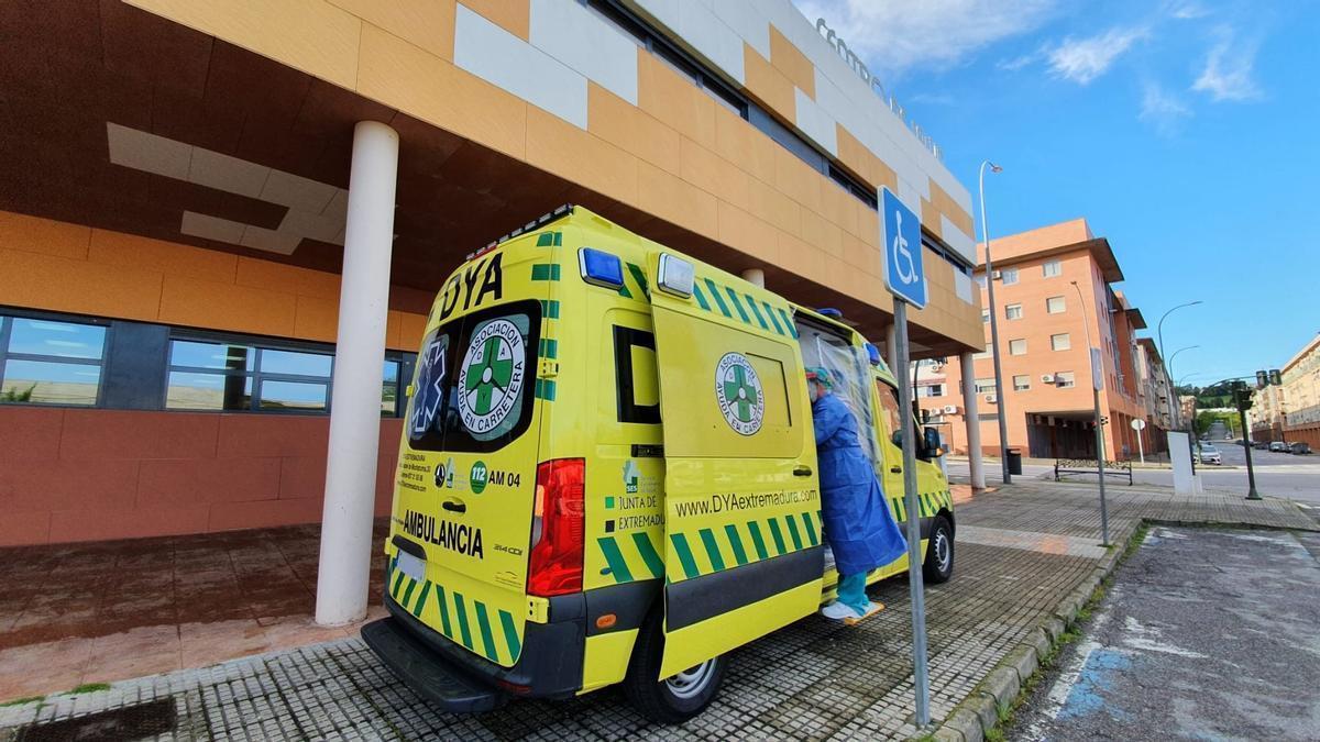 Ambulancia de DYA Extremadura.