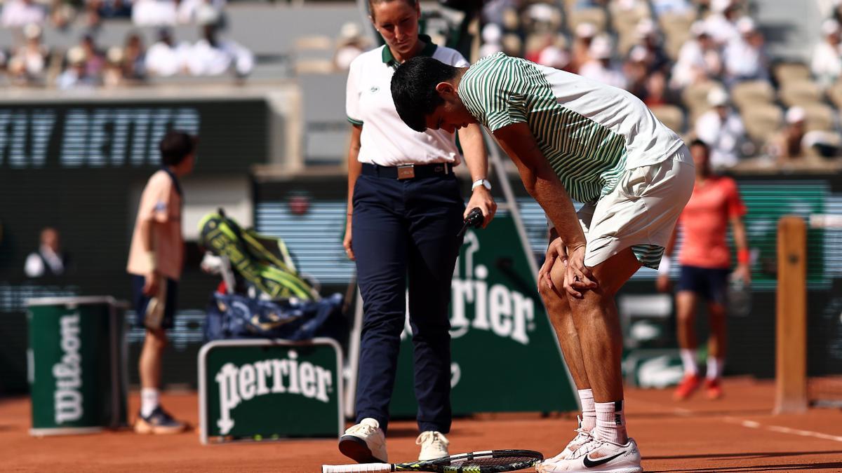 Alcaraz, con problemas en su pierna.