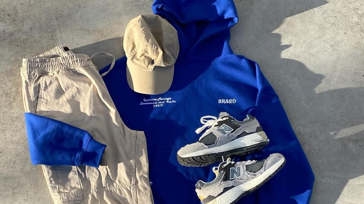 Sudadera azul de la colección de invierno 2023