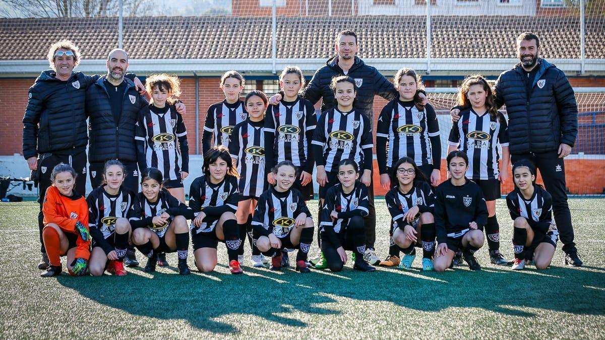 El club Ortuellako Jendea pretende con este primer torneo estatal de fútbol femenino aunar historia minera, deporte y mujer.