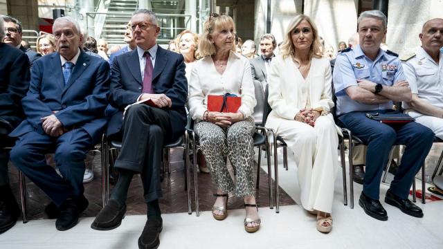 Alberto Ruiz-Gallardón, Esperanza Aguirre y Cristina Cifuentes, en el 40º aniversario de la Real Casa de Correos como sede de la Presidencia del Gobierno regional, el 13 de junio de 2025.