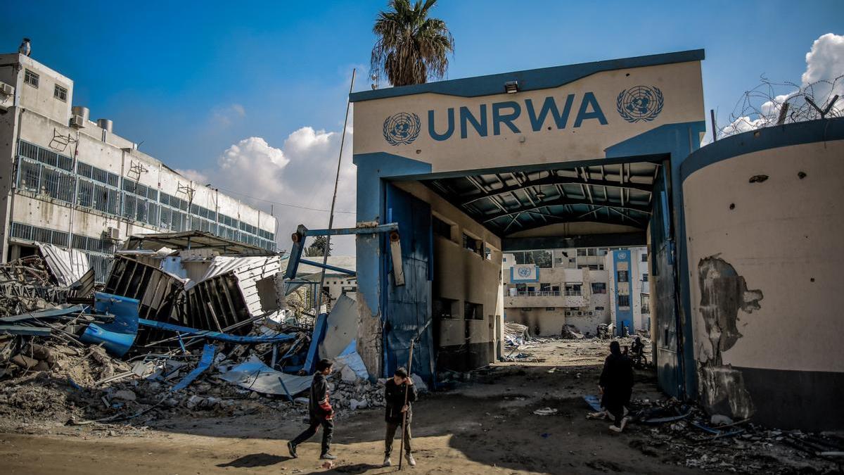 Los restos de una sede de la UNRWA en Ciudad de Gaza.
