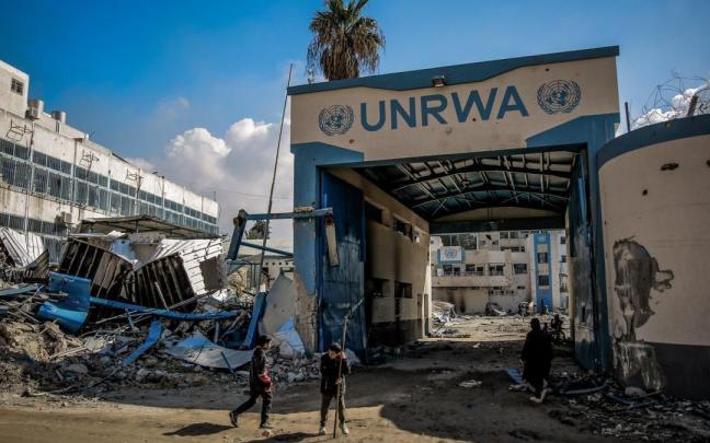 Los restos de una sede de la UNRWA en Ciudad de Gaza.