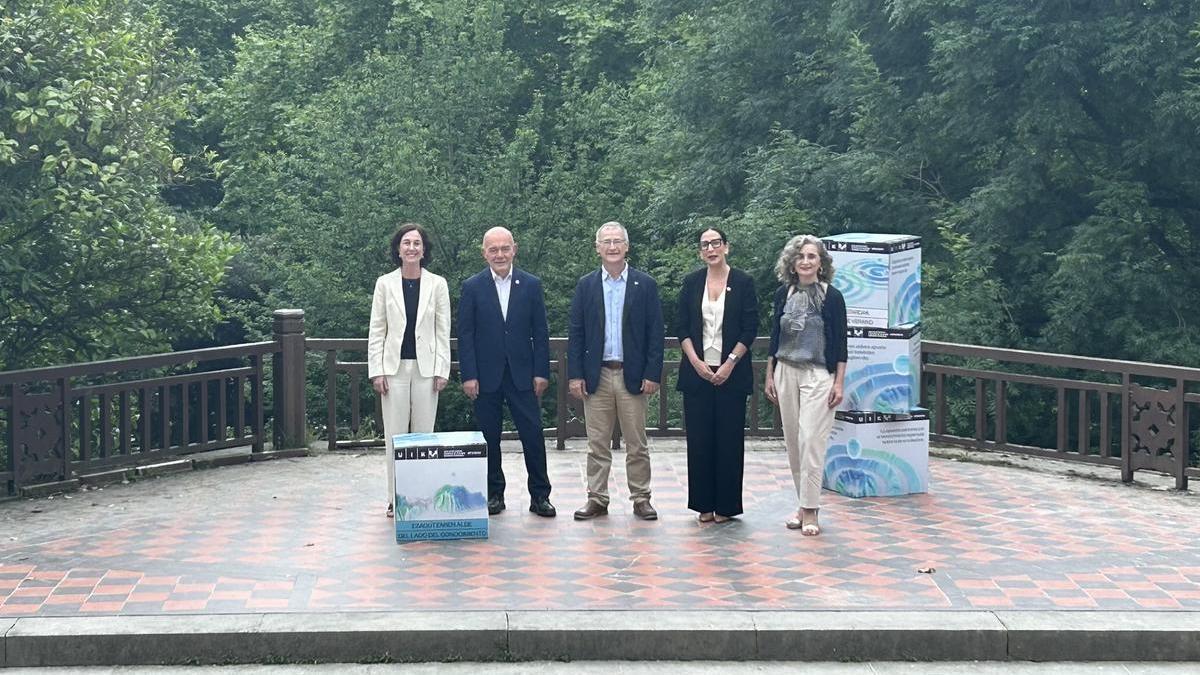 El acto de presentación de los Cursos de Verano de la EHU, en el Palacio Miramar de Donostia.