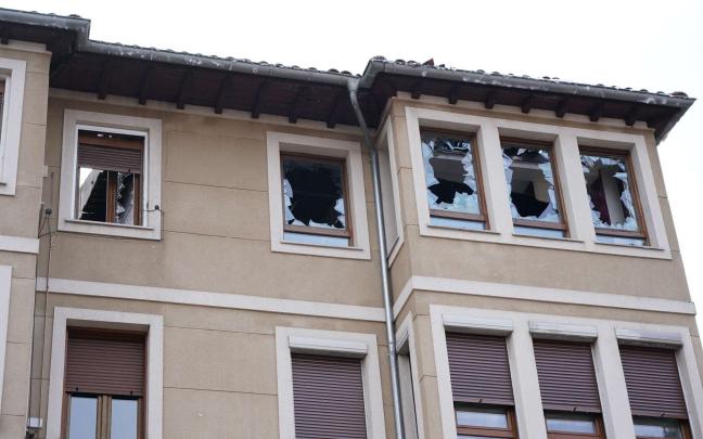 Incendio de un edificio en Balmaseda. PABLO VIÑAS