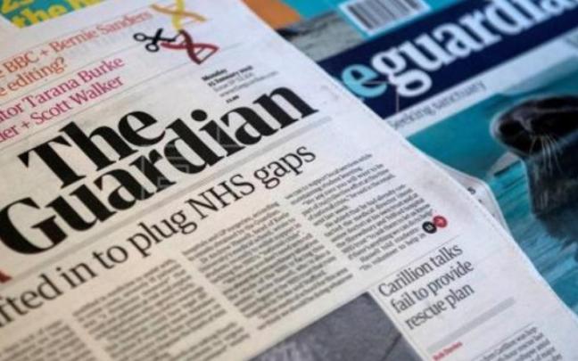 Un ejemplar del periódico The Guardian Un ejemplar del periódico The Guardian