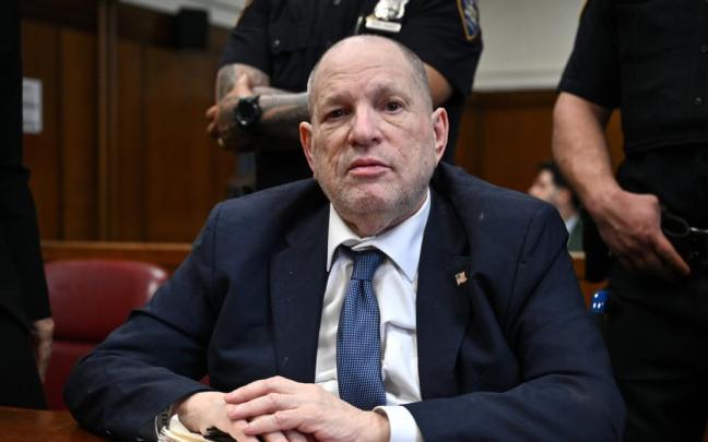 Harvey Weinstein en la corte de Manhattan durante su nuevo juicio. / EFE Harvey Weinstein en la corte de Manhattan durante su nuevo juicio.