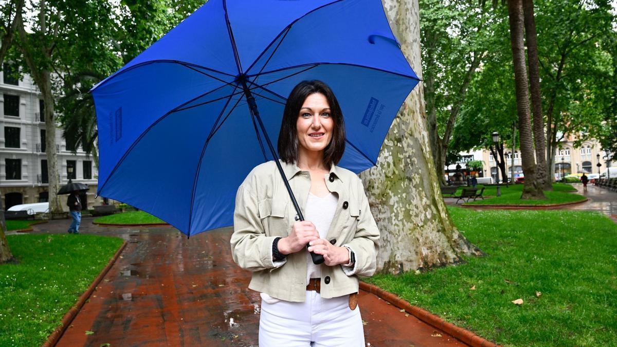 Oihane Agirregoitia posa para la entrevista