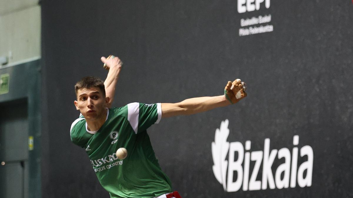 Unax Landa, durante la Liga de Naciones con Euskal Selekzioa.