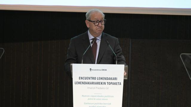 Encuentro con el lehendakari, Imanol Pradales, organizado por Deia