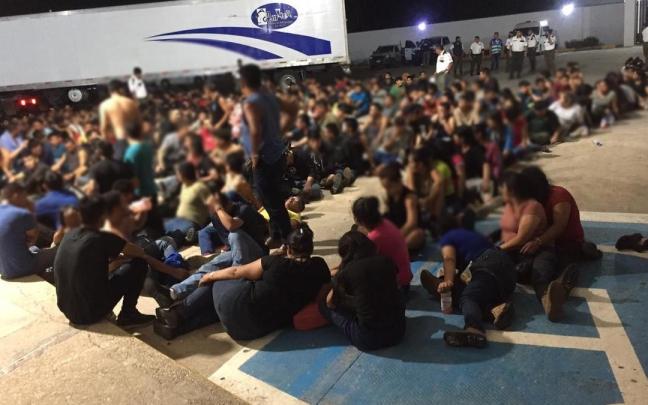 Migrantes rescatados por el Instituto Nacional de Migraciones de México. Migrantes rescatados por el Instituto Nacional de Migraciones de México.